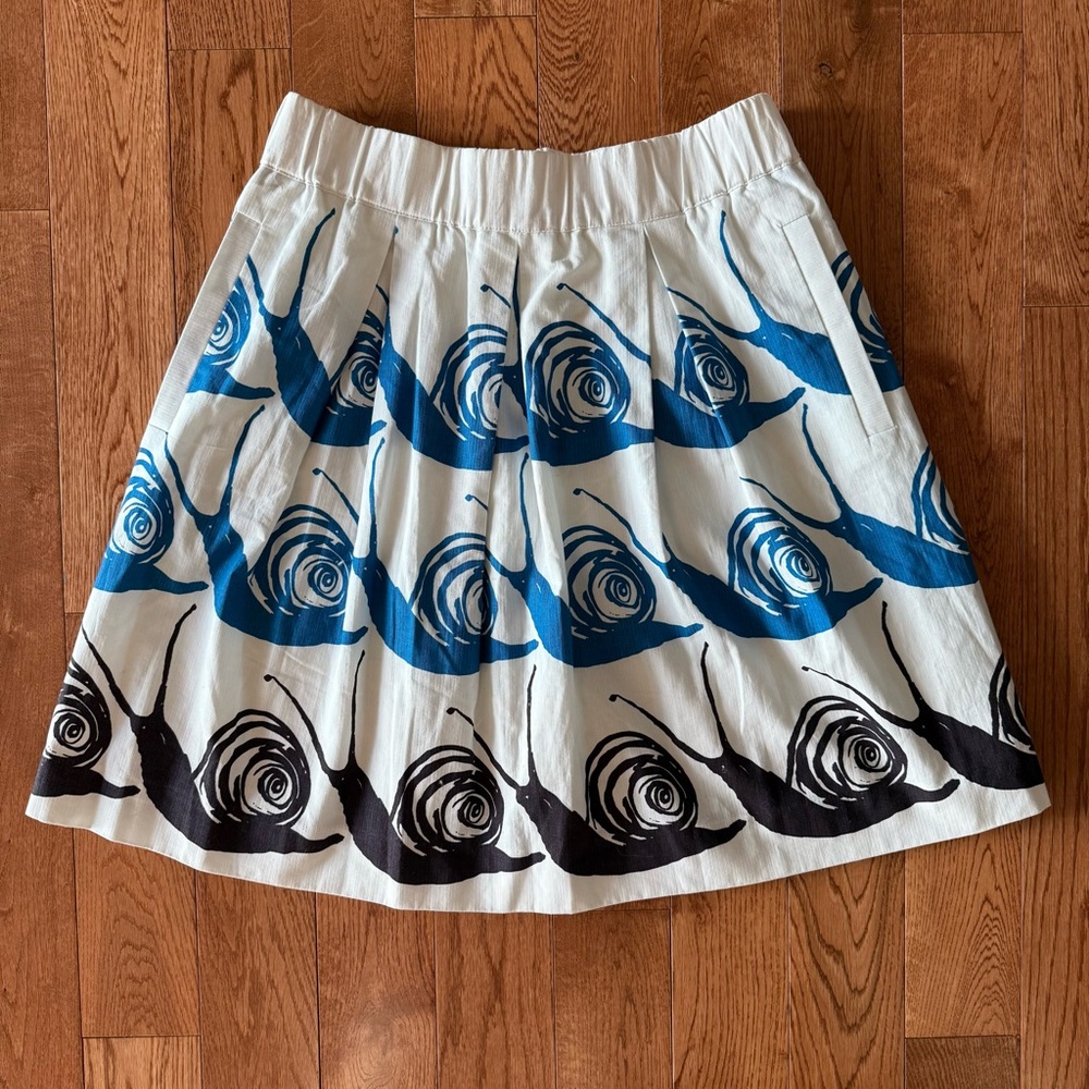 Anthropologie White & Blue
"Swirled Snail Skirt" by Maeve, Size Small
